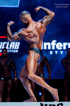 CLASSIC PHYSIQUE +178